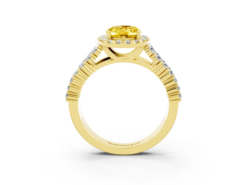Yellow gold Oval Cut Halo Pavé Diamond Engagement Ring with Split Shank and Four-Prong Setting_3