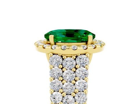 Yellow gold Oval Cut Halo Pavé Diamond Engagement Ring with Split Shank and Four-Prong Setting_5