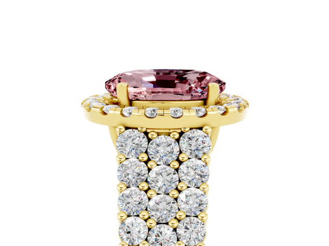 Yellow gold Oval Cut Halo Pavé Diamond Engagement Ring with Split Shank and Four-Prong Setting_5