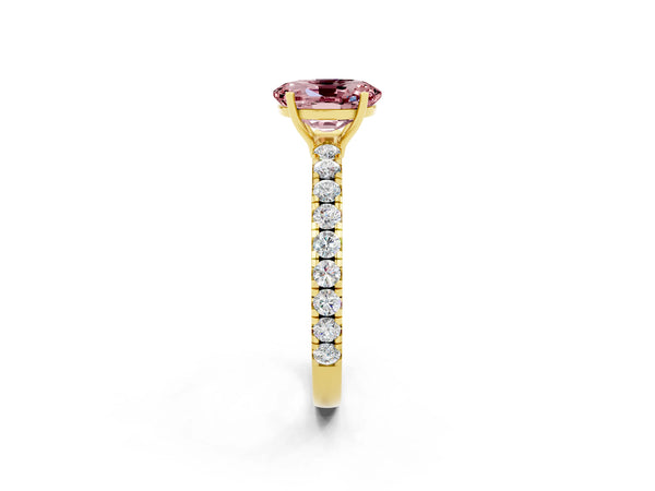 Yellow gold Oval Cut Morganite Pavé Solitaire Engagement Ring with Four-Prong Setting