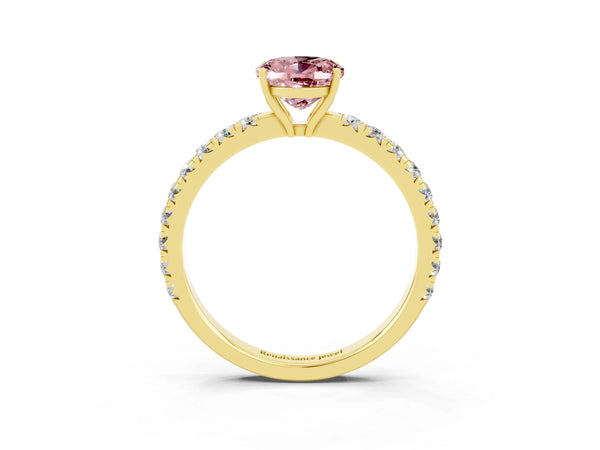 Yellow gold Oval Cut Morganite Pavé Solitaire Engagement Ring with Four-Prong Setting