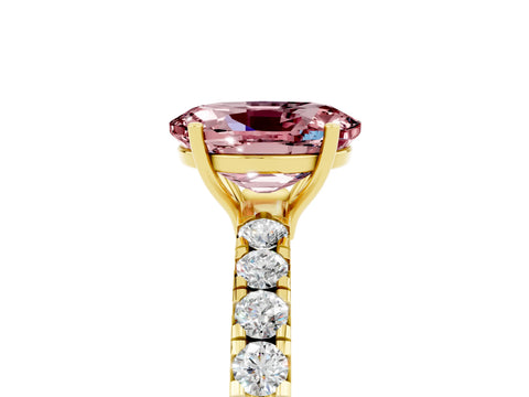 Yellow gold Oval Cut Morganite Pavé Solitaire Engagement Ring with Four-Prong Setting_17