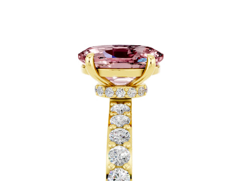 Yellow gold Oval Cut Morganite Ring with Pavé Band and Four-Prong Setting_5