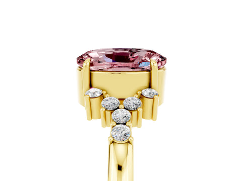Yellow gold Oval Cut Morganite Ring with Side Stones and Four-Prong Setting_77