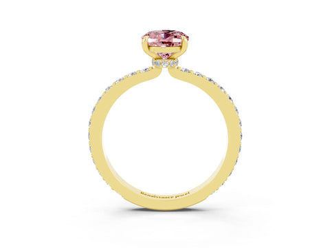Yellow gold Oval Cut Morganite Solitaire Engagement Ring with Pavé Band and Four-Prong Setting_15