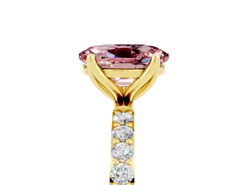 Yellow gold Oval Cut Morganite Solitaire Engagement Ring with Pavé Band and Prong Setting_5