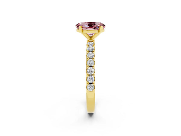 Yellow gold Oval Cut Morganite Solitaire Pavé Band with Four-Prong Setting