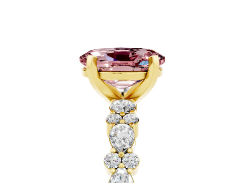 Yellow gold Oval Cut Morganite Solitaire with Side Stones, Pave Band, Four-Prong Setting_41