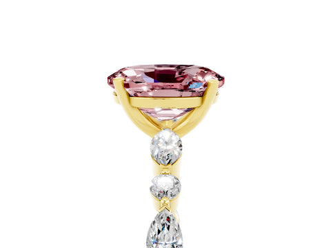 Yellow gold Oval Cut Morganite Solitaire with Side Stones on a Pavé Band and Four-Prong Setting_5