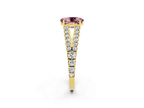 Yellow gold Oval Cut Morganite Split Shank Pavé Engagement Ring with Four-Prong Setting_35