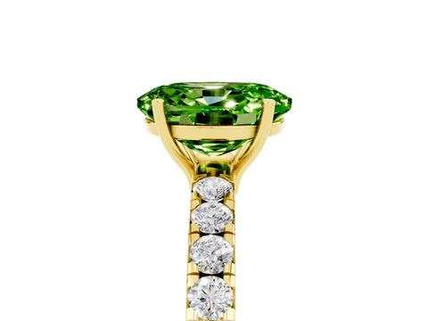 Yellow gold Oval Cut Peridot Pavé Solitaire Engagement Ring with Four-Prong Setting_17