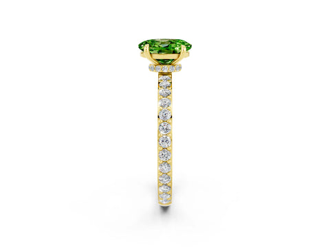 Yellow gold Oval Cut Peridot Solitaire Engagement Ring with Pavé Band and Four-Prong Setting_2