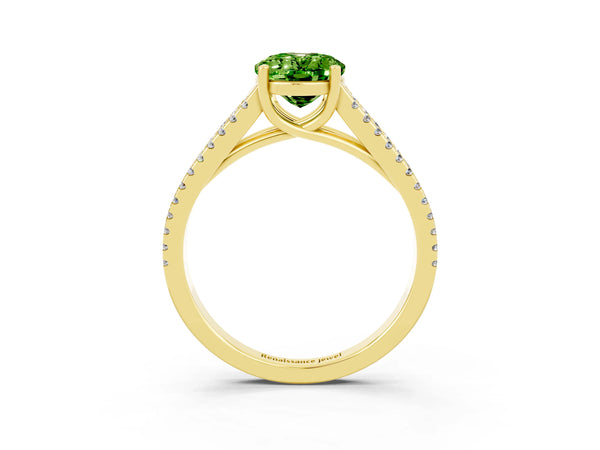 Yellow gold Oval Cut Peridot Solitaire Engagement Ring with Split Shank Pavé Band