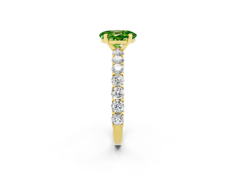 Yellow gold Oval Cut Peridot Solitaire Ring with Shared Prong Pavé Band and Four-Prong Setting_2
