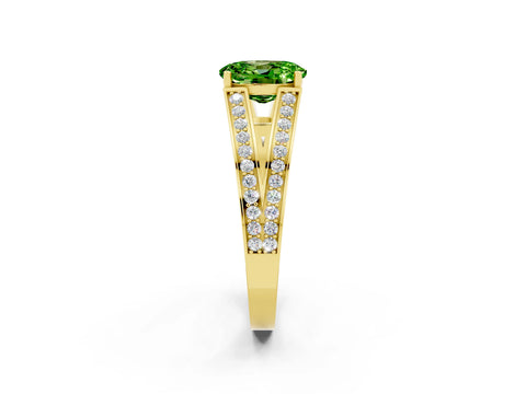 Yellow gold Oval Cut Peridot Split Shank Ring with Pavé Band and Four-Prong Setting_2