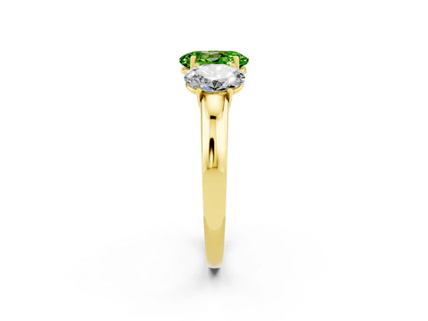 Yellow gold Oval Cut Peridot Three-Stone Ring with Four-Prong Setting and Classic Band_2