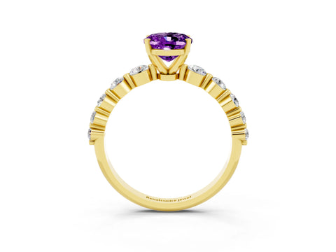 Yellow gold Oval Cut Solitaire Amethyst Ring with Pave Band and Four-Prong Setting_3