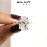 Yellow gold Oval Cut Solitaire Diamond Ring with Pave Band and Four-Prong Setting_11