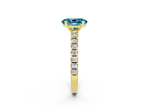 Yellow gold Oval Cut Solitaire Diamond with Pavé Band and Four-Prong Setting_2