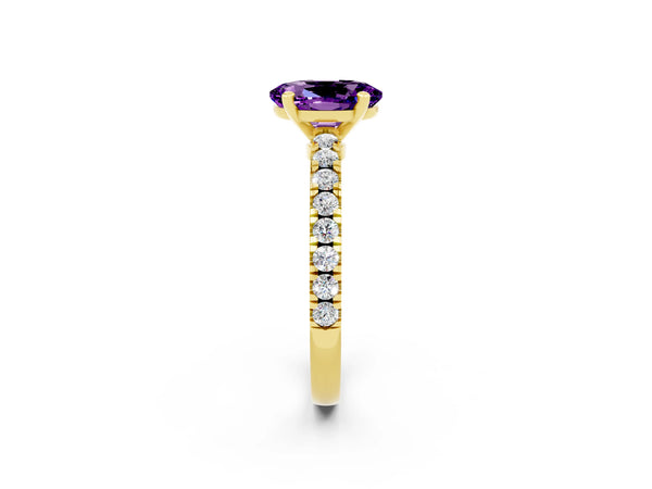 Yellow gold Oval Cut Solitaire Amethyst with Pavé Band and Four-Prong Setting