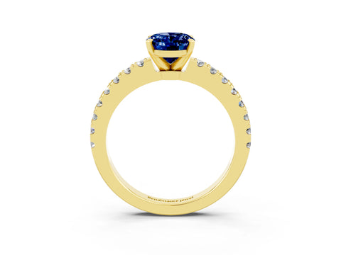 Yellow gold Oval Cut Solitaire Diamond with Pavé Band and Four-Prong Setting_3
