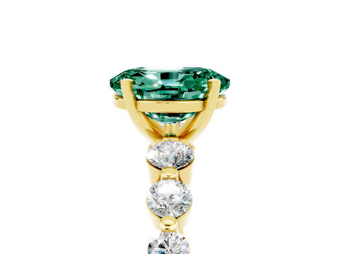 Yellow gold Oval Cut Solitaire Green Sapphire Ring with Pave Band and Four-Prong Setting_5