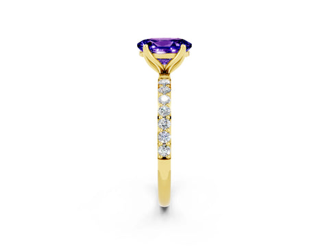 Yellow gold Oval Cut Tanzanite Solitaire Engagement Ring with Pavé Band and Prong Setting_2