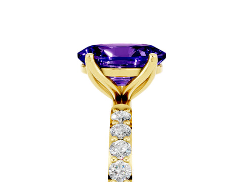 Yellow gold Oval Cut Tanzanite Solitaire Engagement Ring with Pavé Band and Prong Setting_5