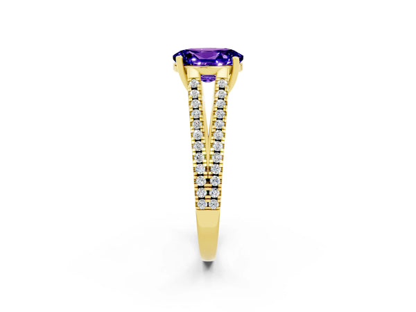 Yellow gold Oval Cut Tanzanite Solitaire Engagement Ring with Split Shank Pavé Band