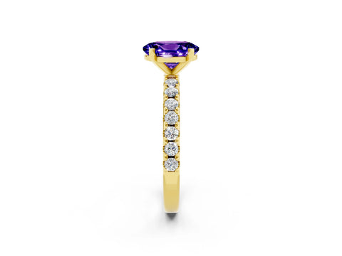 Yellow gold Oval Cut Tanzanite Solitaire Pavé Band with Four-Prong Setting_2