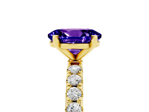 Yellow gold Oval Cut Tanzanite Solitaire Pavé Band with Four-Prong Setting_5