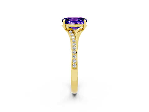 Yellow gold Oval Cut Tanzanite Solitaire Ring with Pavé Band and Prong Setting_2