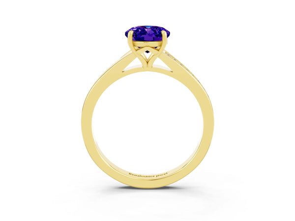 Yellow gold Oval Cut Tanzanite Solitaire Ring with Pavé Band and Prong Setting