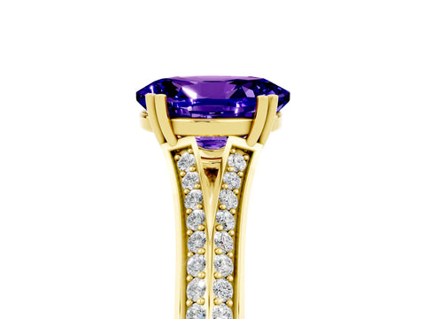 Yellow gold Oval Cut Tanzanite Split Shank Engagement Ring with Pavé Band_5
