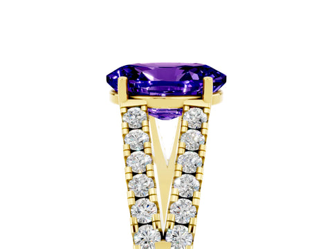 Yellow gold Oval Cut Tanzanite Split Shank Pavé Engagement Ring with Four-Prong Setting_17