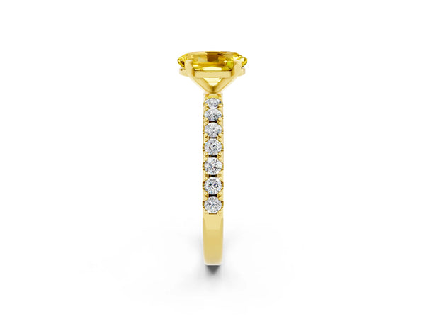 Yellow gold Oval Cut Yellow Sapphire Solitaire Pavé Band with Four-Prong Setting