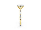 Yellow gold Oval Diamond Pavé Band with Six-Prong Setting_37