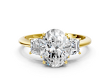 Yellow gold Oval Diamond Three-Stone Ring with Trapezoid Side Stones and Prong Setting_22