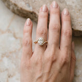 Yellow gold Oval Halo Twist Band with Four-Prong Setting_22