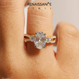 Yellow gold Oval Three-Stone Diamond Ring with Pavé Split Shank and Four-Prong Setting_135
