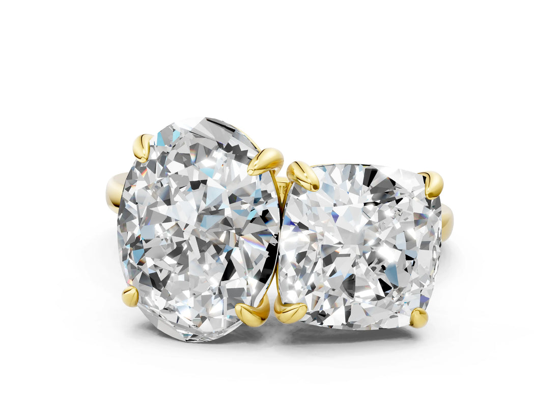 Yellow gold Oval and Cushion Toi Moi Ring with Prong Setting and Plain Band