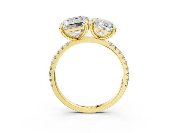 Yellow gold Oval and Emerald Toi Moi Ring with Prong Setting and Pave Band