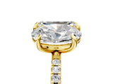 Yellow gold Oval and Emerald Toi Moi Ring with Prong Setting and Pave Band 5