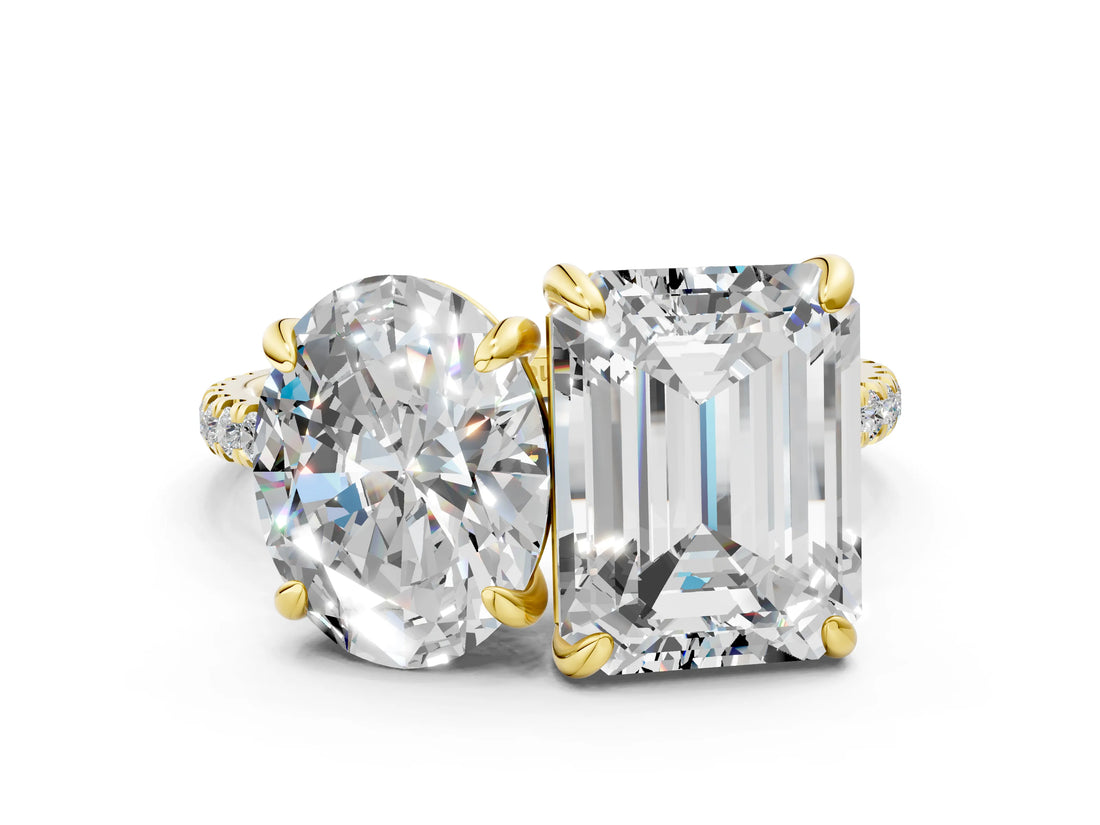 Yellow gold Oval and Emerald Toi Moi Ring with Prong Setting and Pave Band