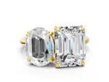 Yellow gold Oval and Emerald Toi Moi Ring with Prong Setting and Plain Band
