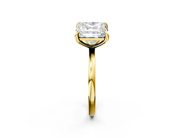 Yellow gold Oval and Princess Toi Moi Ring with Prong Setting and Plain Band