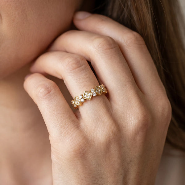 Yellow gold Pavé Cushion Diamond Cluster Eternity Band with Prong Setting