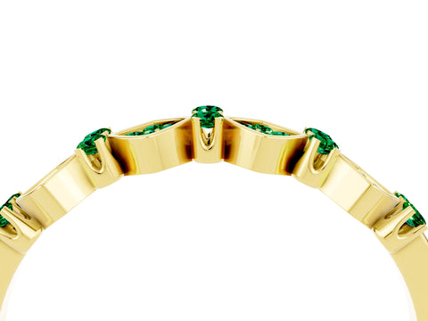 Yellow gold Pavé Cushion Emerald Cluster Eternity Band with Prong Setting_22