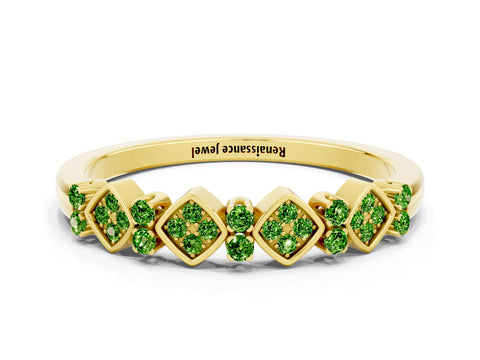 Yellow gold Pavé Cushion Peridot Cluster Eternity Band with Prong Setting_18