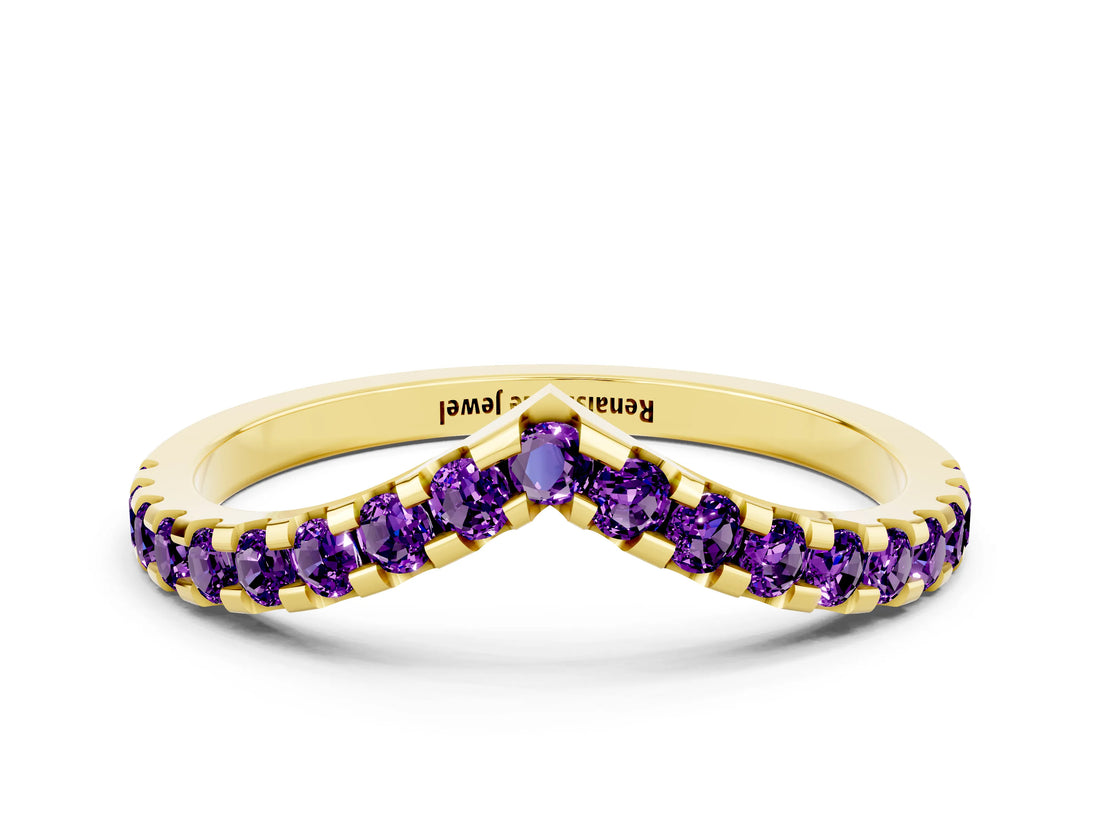 Yellow gold Pavé Round Amethyst Chevron Band with Shared Prong Setting_6